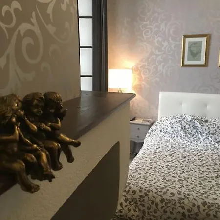 L'ancienne Forge - A Stylish Medieval Hébergement de vacances Confolens