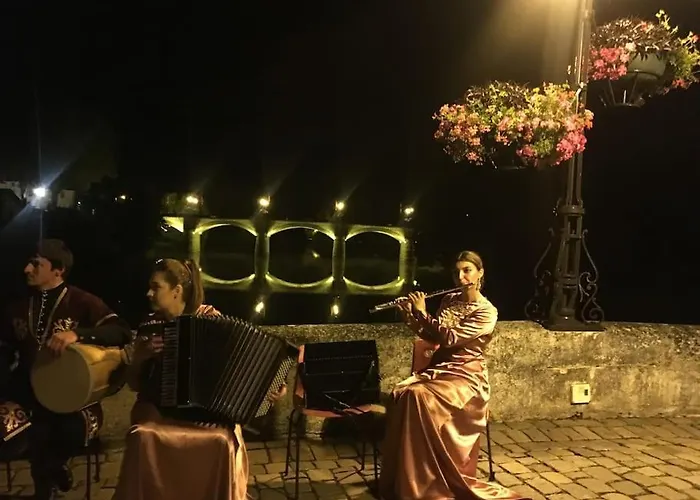 L'ancienne Forge - A Stylish Medieval Holiday home *