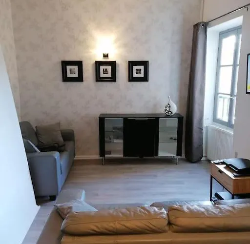 L'ancienne Forge - A Stylish Medieval Holiday home *